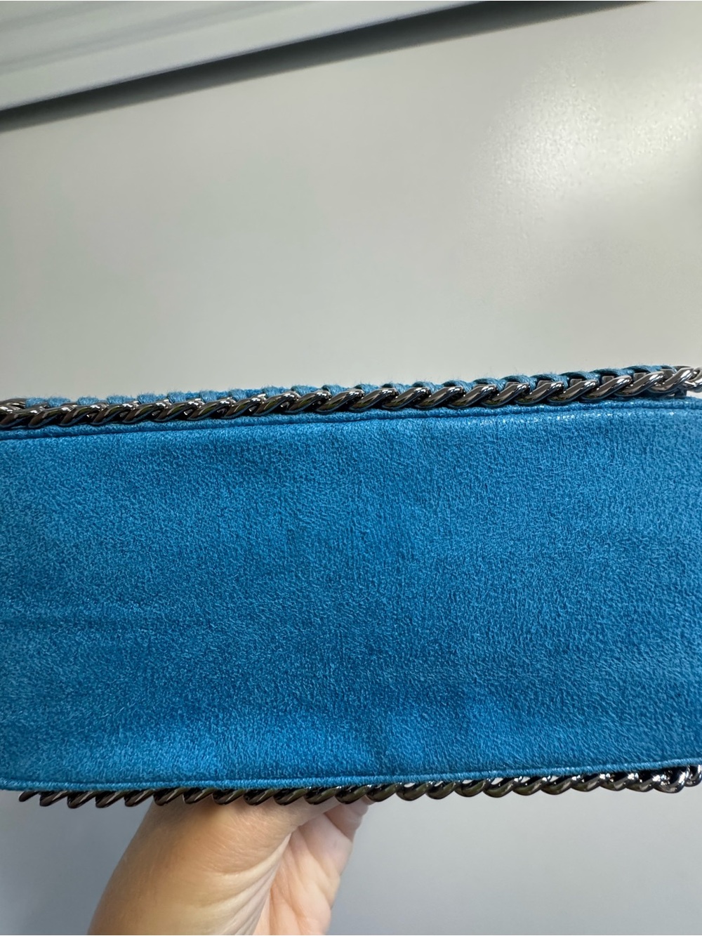 MINI blue bag Chain-Trim Suede Square Crossbody Bag Purse like new - Picture 13 of 13